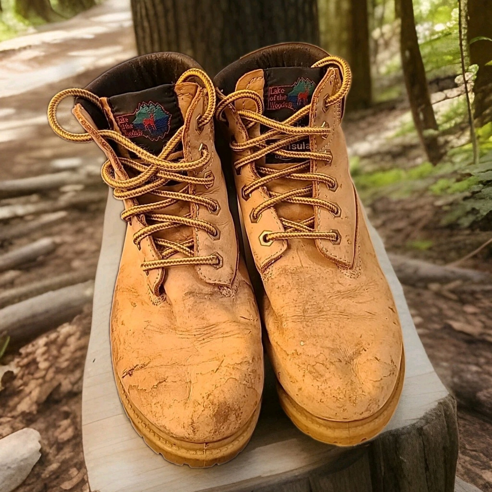 VTG Lake of the Woods Boots USA Made Womens 7.5 Youth 5.5 Thinsulate Waterproof
